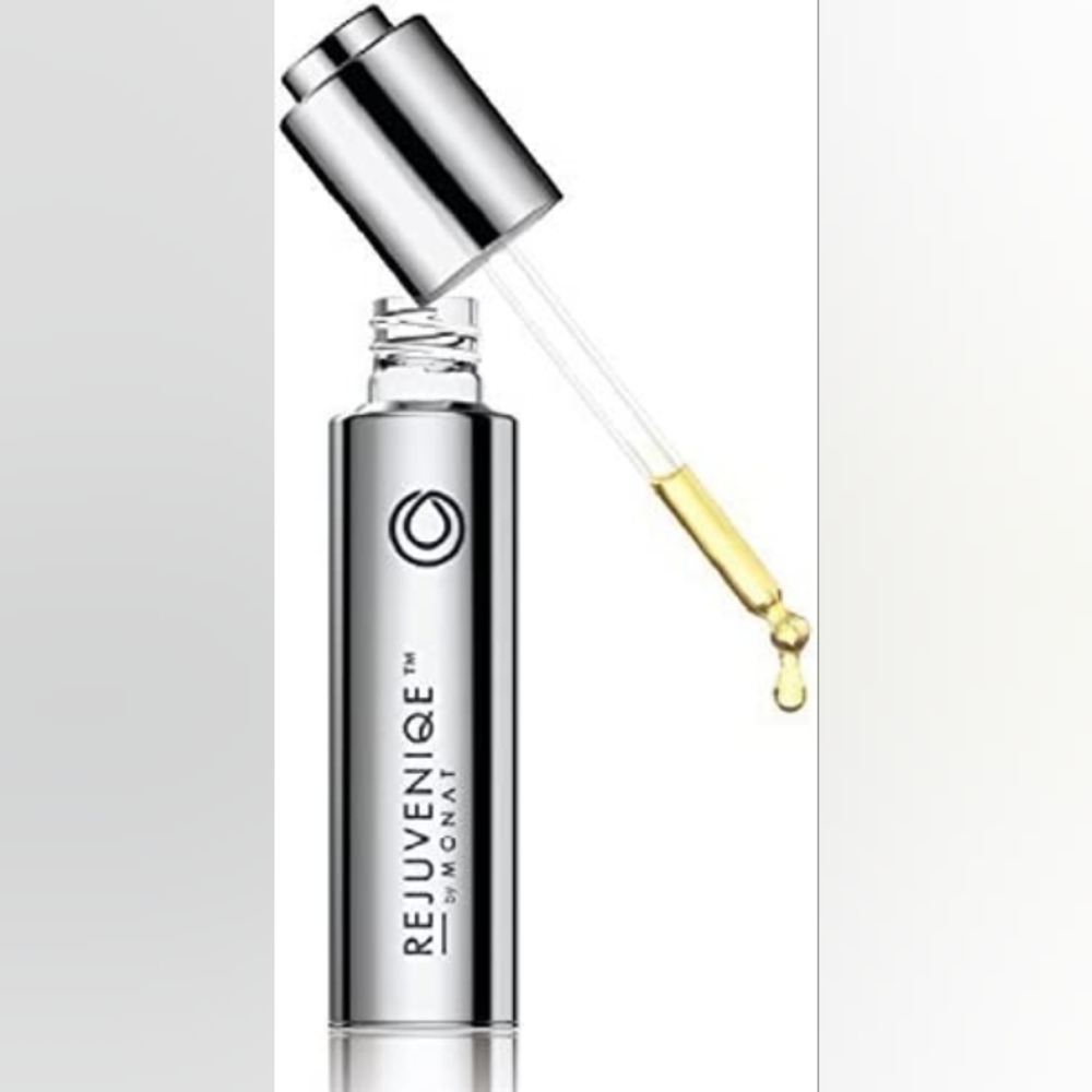 REJUVENIQUE by monat | Oil Intensive w/BONUS dry texturing spray BNIB